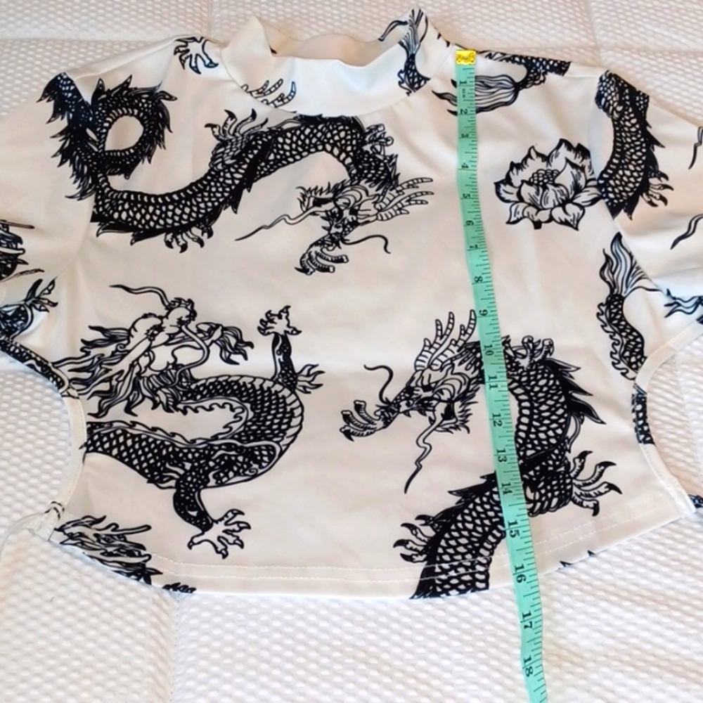 ๐ $10 each or 4/$20 Zaful Backless Crop Top - Picture 4 of 5